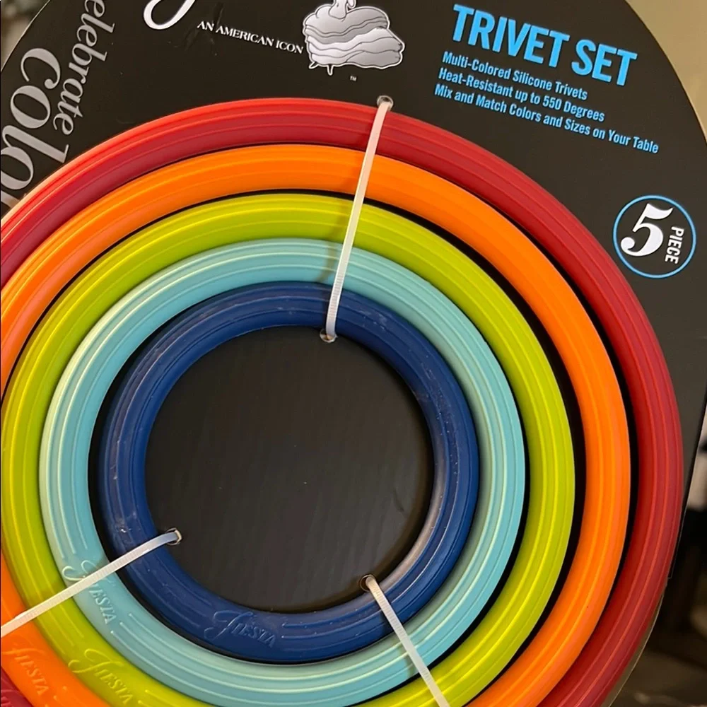 Fiesta Multi-Colored Silicone Trivet Set - Picture 3 of 9